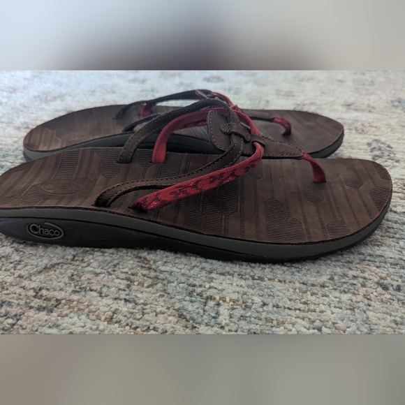 Chaco Sway Ecotread Women's Size 10 Brown Red Floral Thong Flip Flops Outdoors - Picture 2 of 7